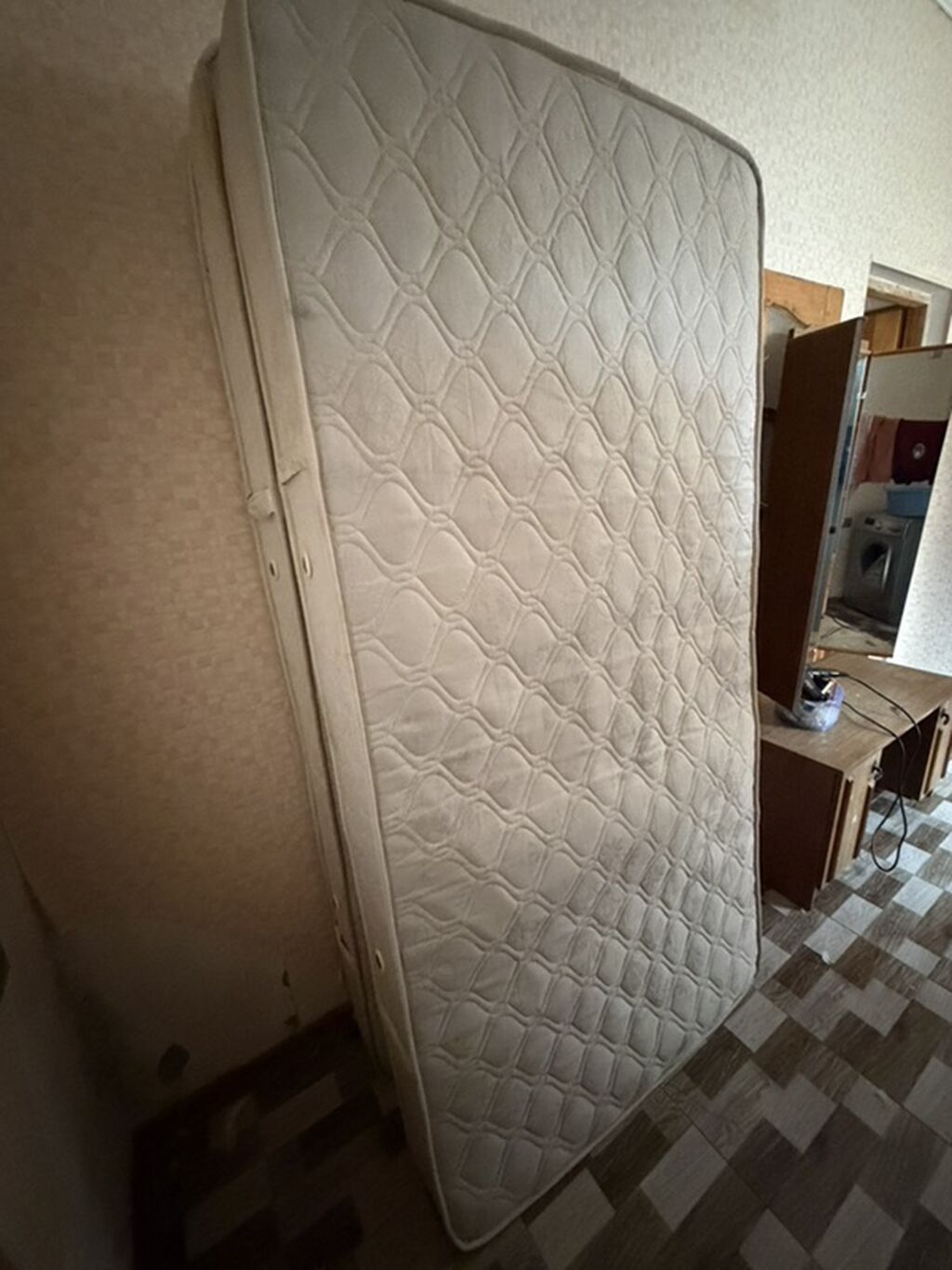 Hec bir problemleri yoxdu satilir 2 edetdir — Matraslar, Bakı (2)