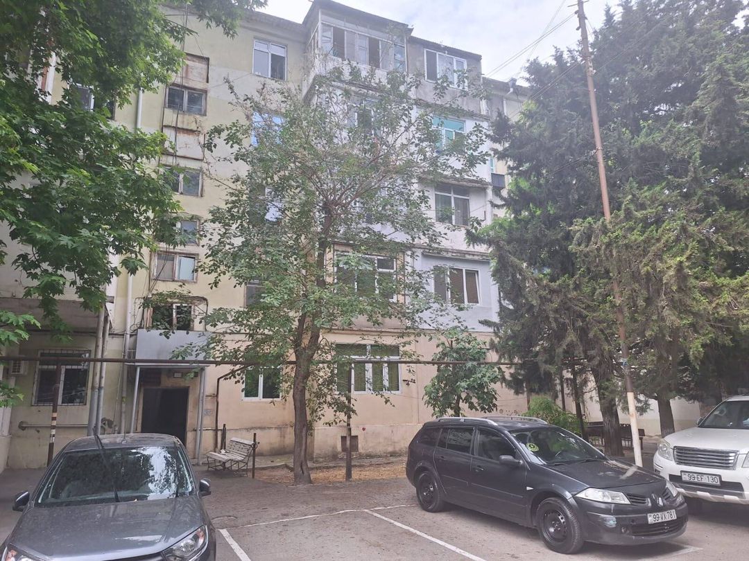 Satılır 2 otaqlı köhnə tikili 46 m² — Mənzil, Bakı