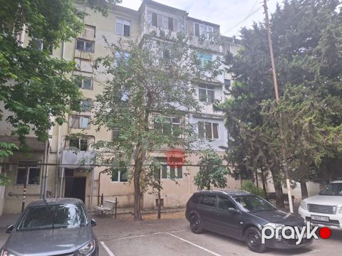 Satılır 2 otaqlı köhnə tikili 46 m²