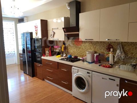 Satılır 4 otaqlı yeni tikili 180.5 m²