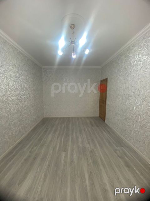 Satılır 1 otaqlı köhnə tikili 35 m²