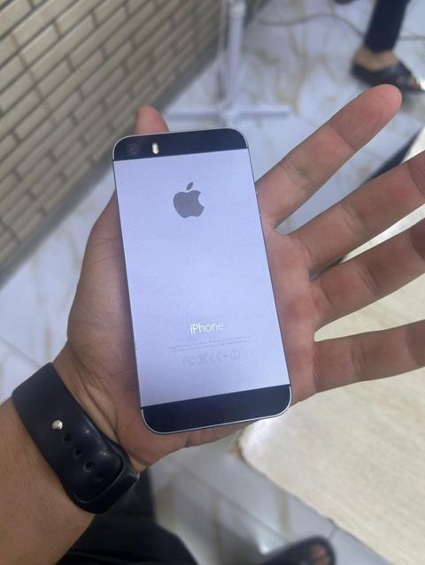 iPhone 5s, Space Gray, barmaq izi oxuyucusu — Lənkəran