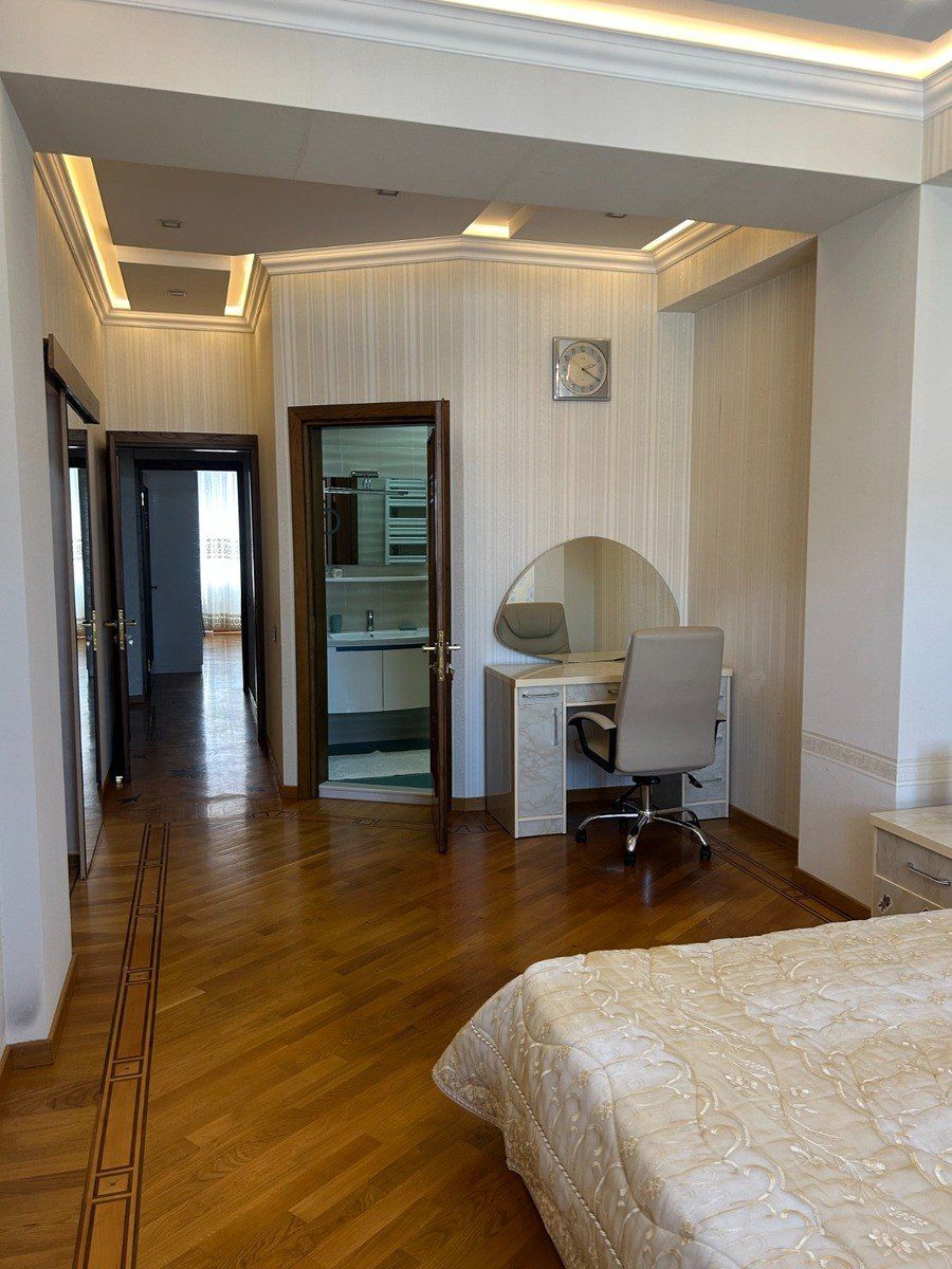 Satılır 3 otaqlı yeni tikili 135 m² — Mənzil, Bakı (2)
