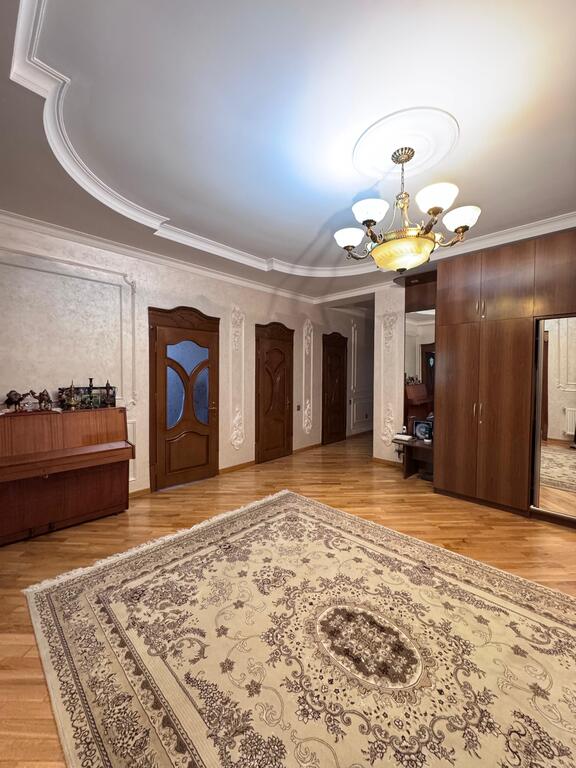Satılır 4 otaqlı yeni tikili 203 m² — Mənzil, Bakı (9)