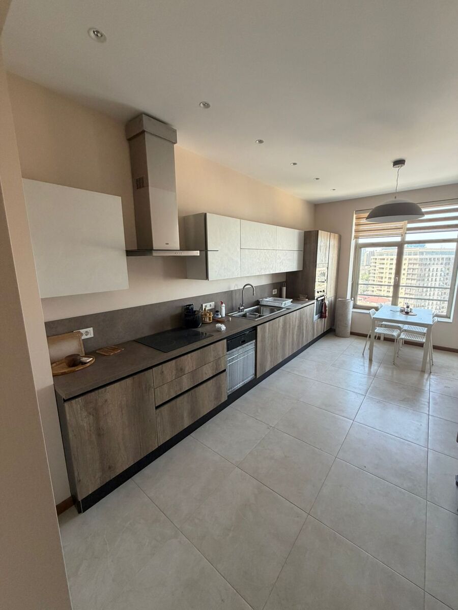 Satılır 4 otaqlı yeni tikili 220 m² — Mənzil, Bakı (5)