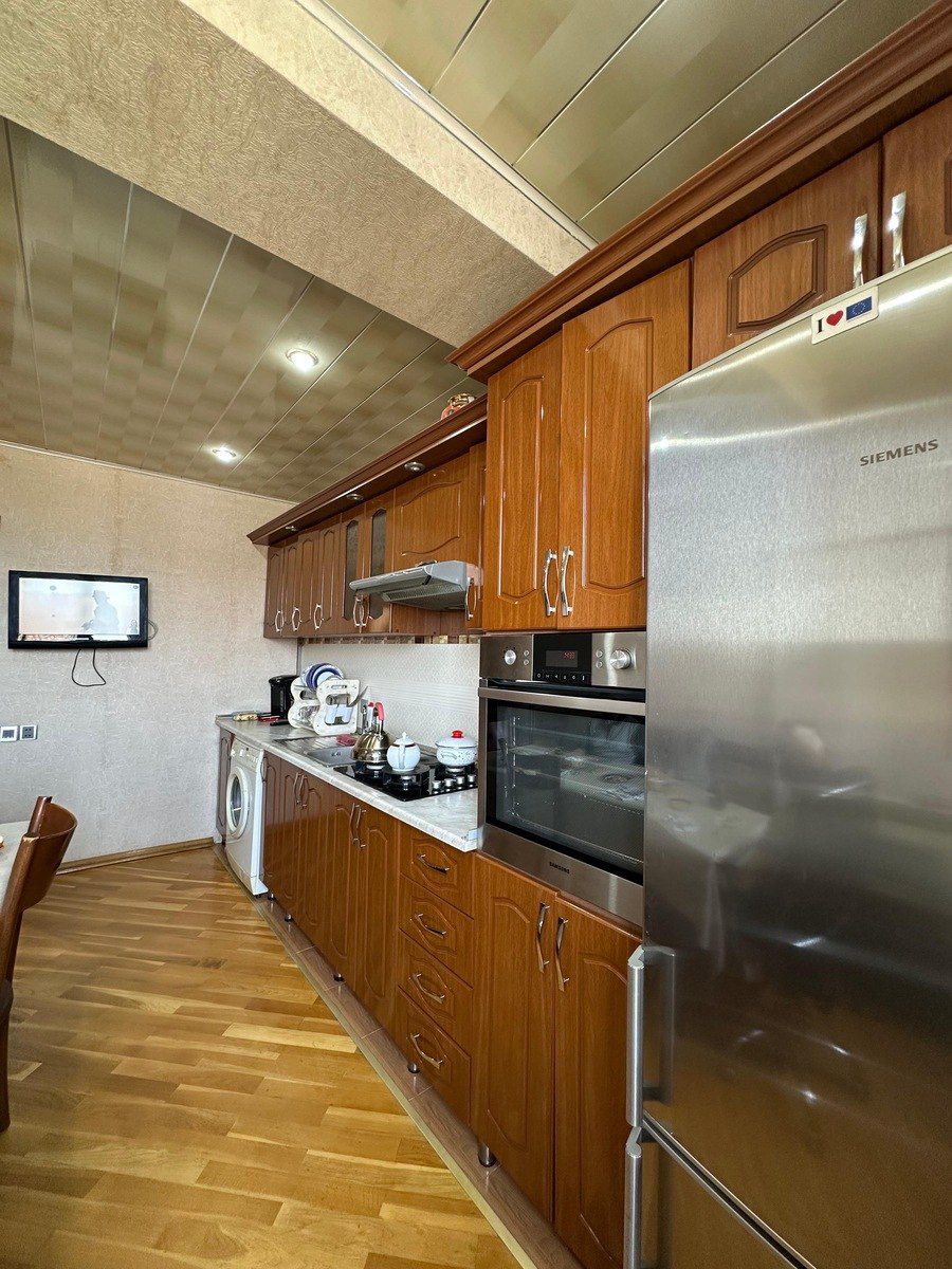 Satılır 4 otaqlı köhnə tikili 94 m² — Mənzil, Bakı (8)