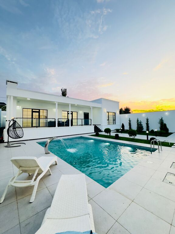 Satılır 4 otaqlı həyət evi/bağ evi 200 m² — Ev, villa, Bakı (9)
