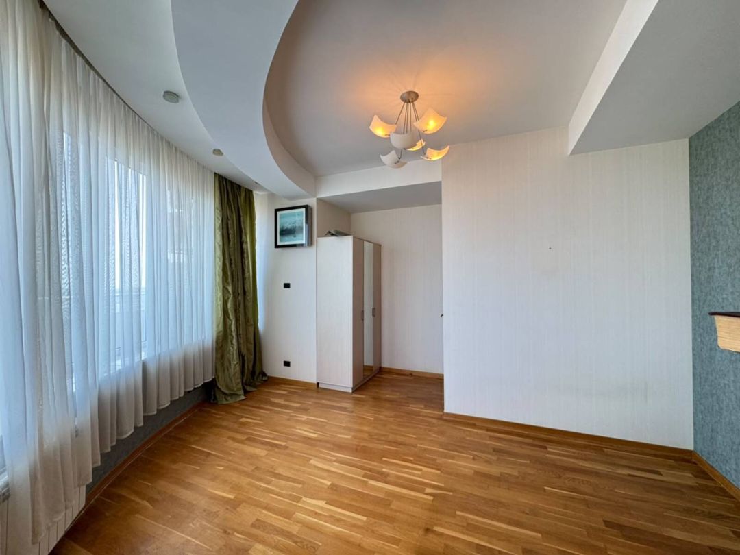 Satılır 4 otaqlı yeni tikili 277 m² — Mənzil, Bakı (8)