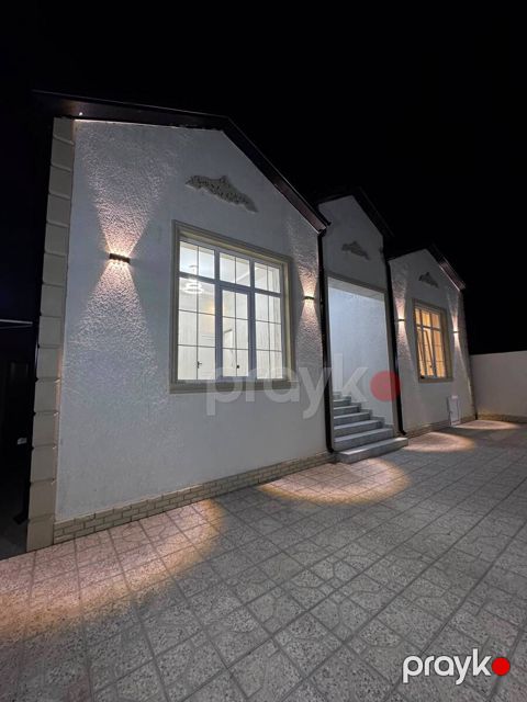 Satılır 4 otaqlı həyət evi/bağ evi 110 m²