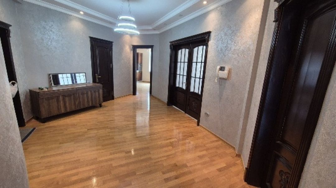 İcarəyə verilir 3 otaqlı yeni tikili 165 m² — Mənzil, Bakı (9)