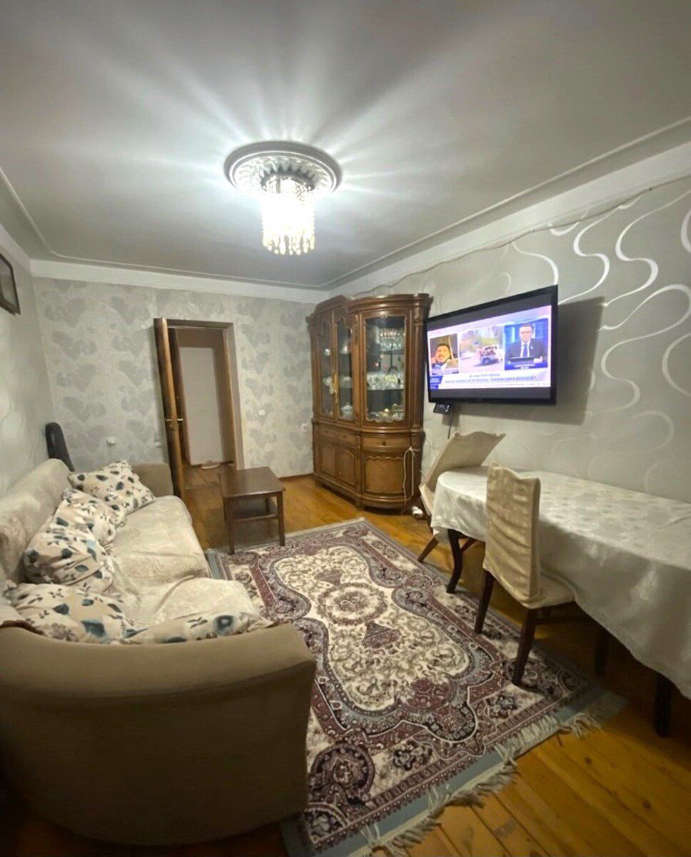 Satılır 3 otaqlı köhnə tikili 75 m² — Mənzil, Bakı