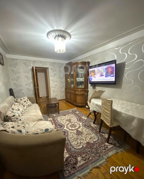 Satılır 3 otaqlı köhnə tikili 75 m²
