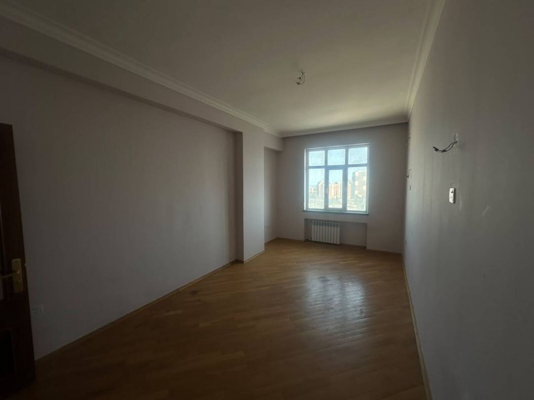 Satılır 3 otaqlı yeni tikili 135 m² — Mənzil, Bakı (7)