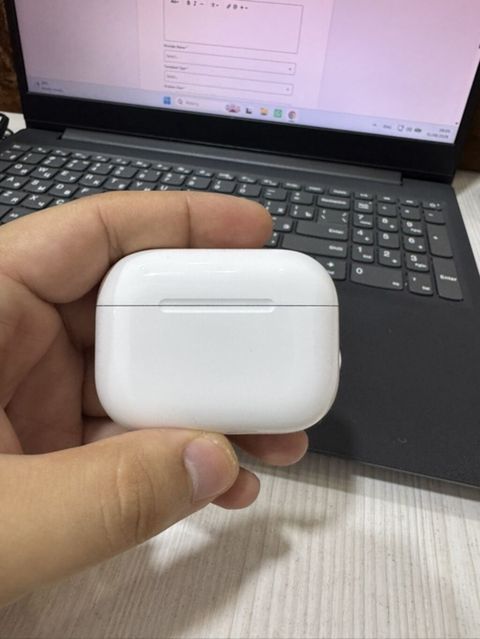 Airpods pro 3 satilir pula ehtiyac oldugu ucun 2aydir istifade — Bakı