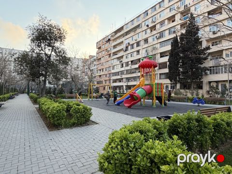 Satılır 5 otaqlı köhnə tikili 120 m²