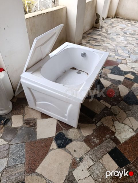 Vanna əla vəziyyətdədir,sinigi,çati yoxdur,ölçü 120,qiy 85 münvan — Digah