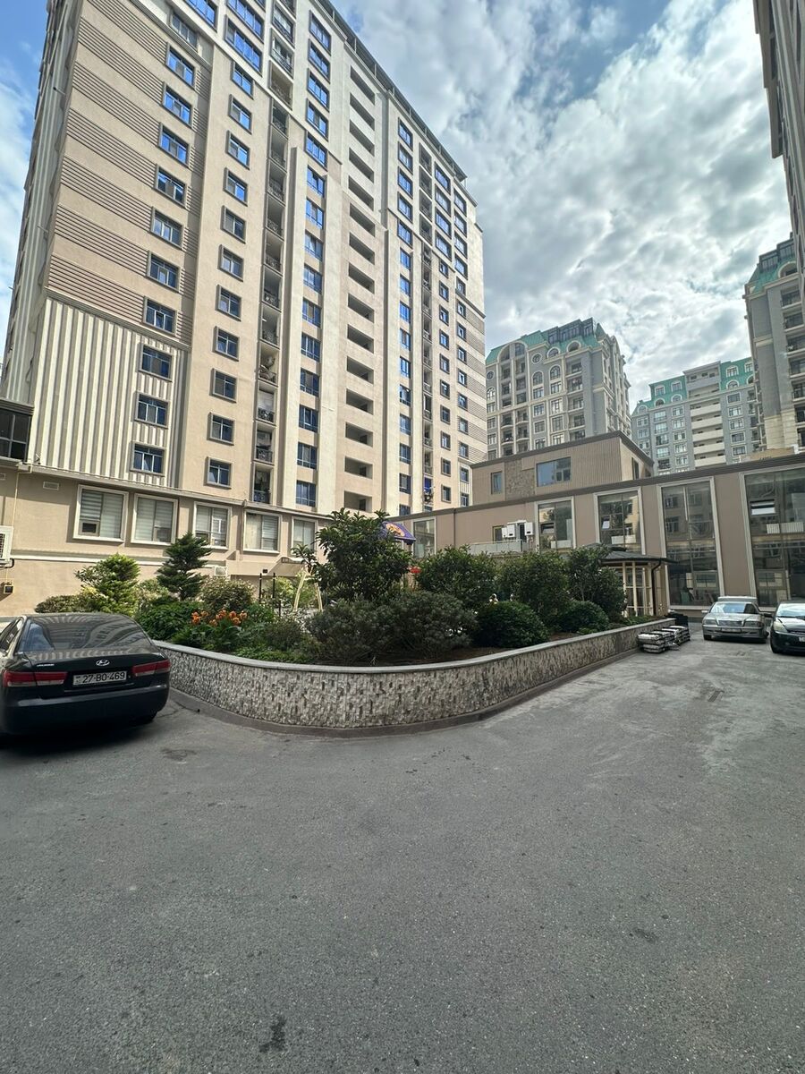 Satılır 4 otaqlı yeni tikili 240 m² — Mənzil, Bakı (7)