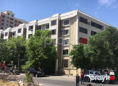 Satılır 4 otaqlı köhnə tikili 96 m²
