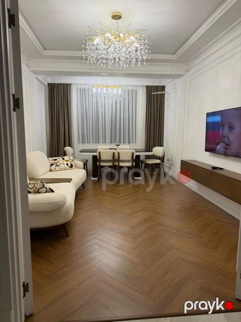 Satılır 3 otaqlı yeni tikili 118 m²