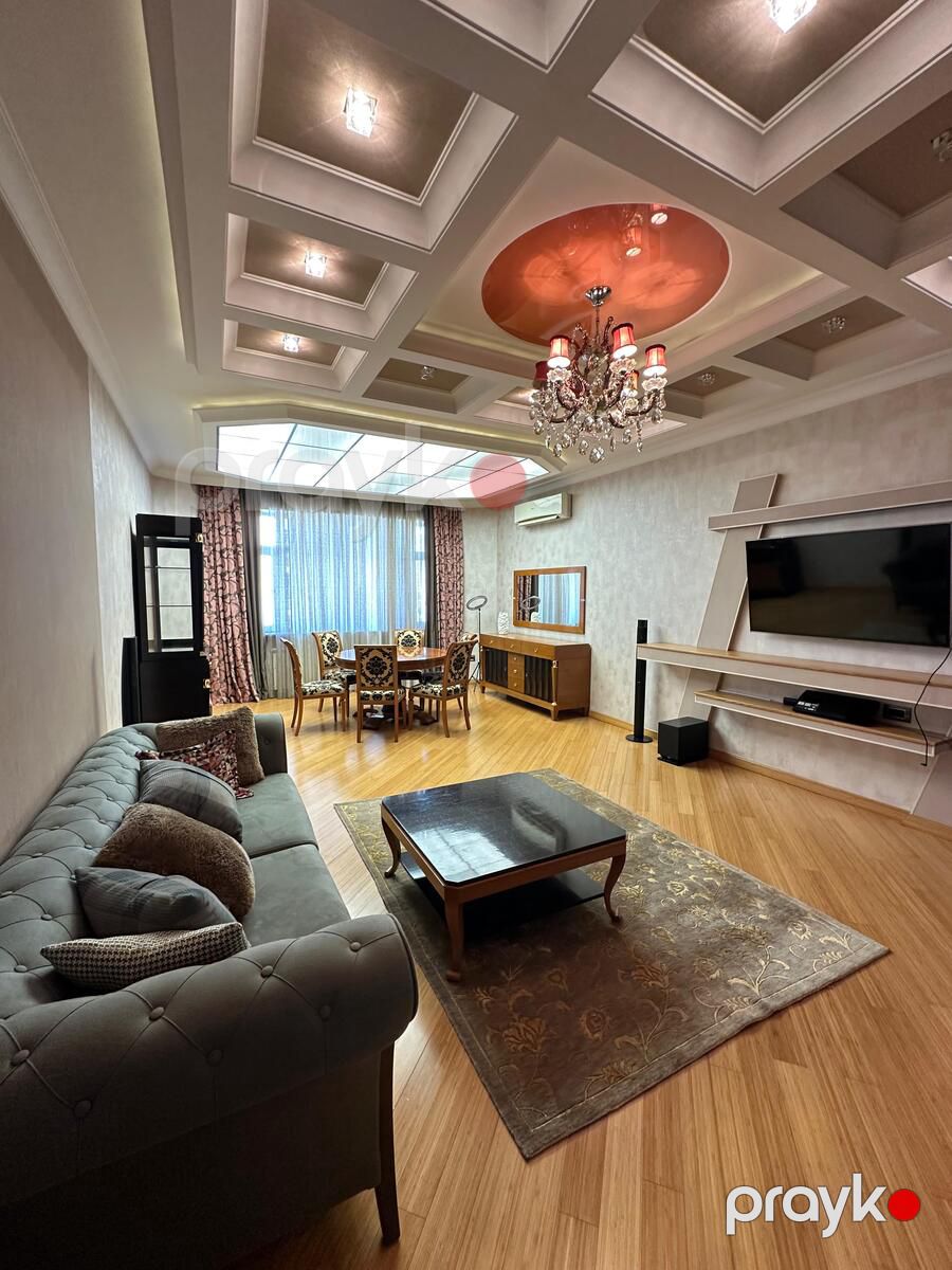 Satılır 4 otaqlı yeni tikili 185 m² — Mənzil, Bakı (2)