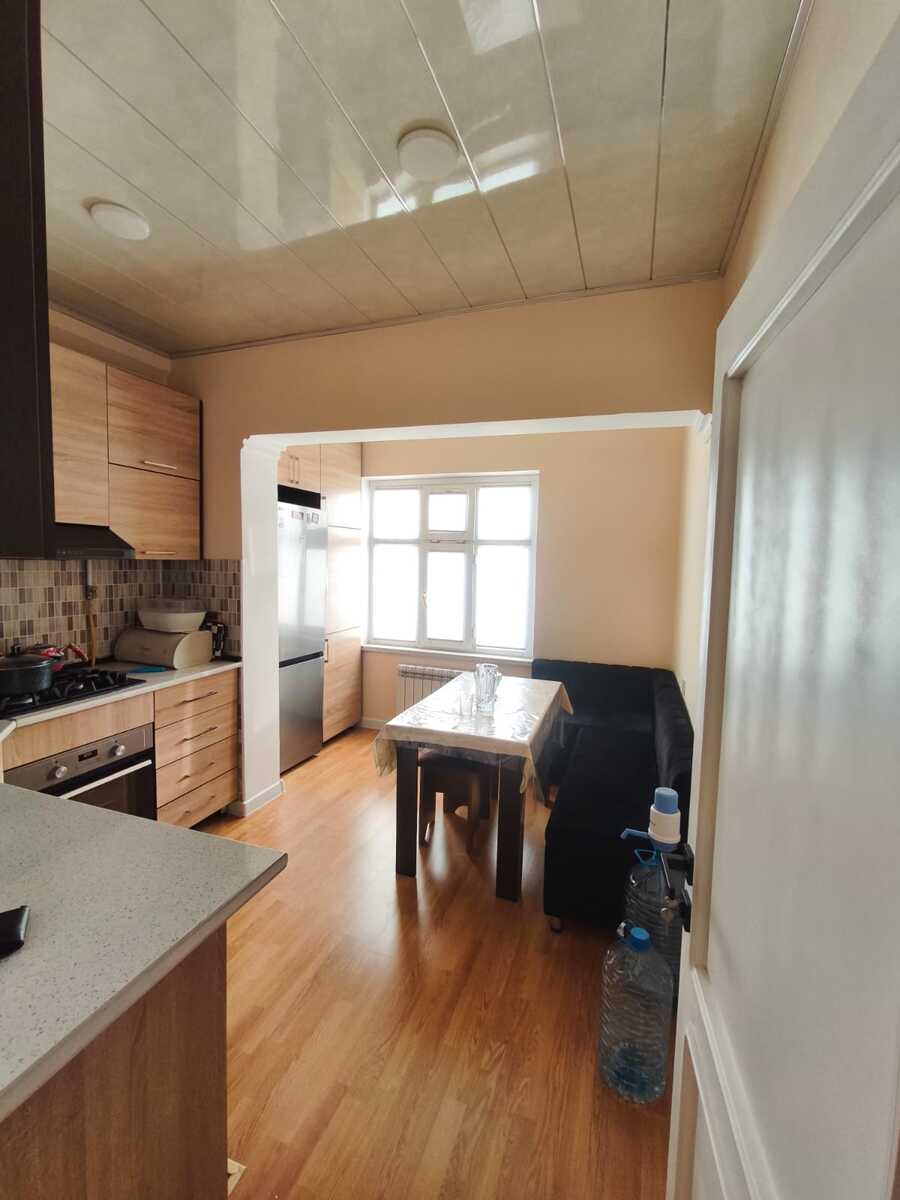 Satılır 2 otaqlı köhnə tikili 68 m² — Mənzil, Bakı (3)