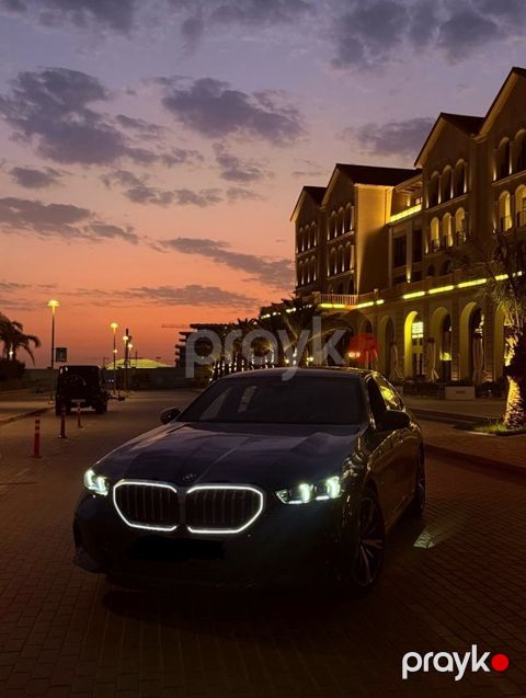 BMW 530e, 2.0 L, 19.4 kWh, 2025 il, 7 000 km