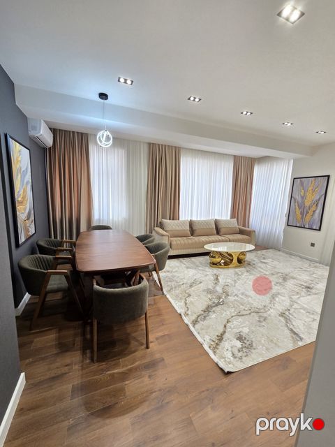 Satılır 4 otaqlı yeni tikili 175 m²