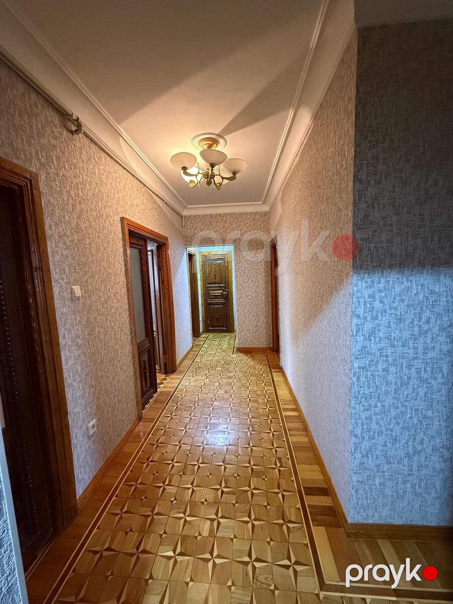 Satılır 5 otaqlı köhnə tikili 130 m² — Mənzil, Bakı (11)