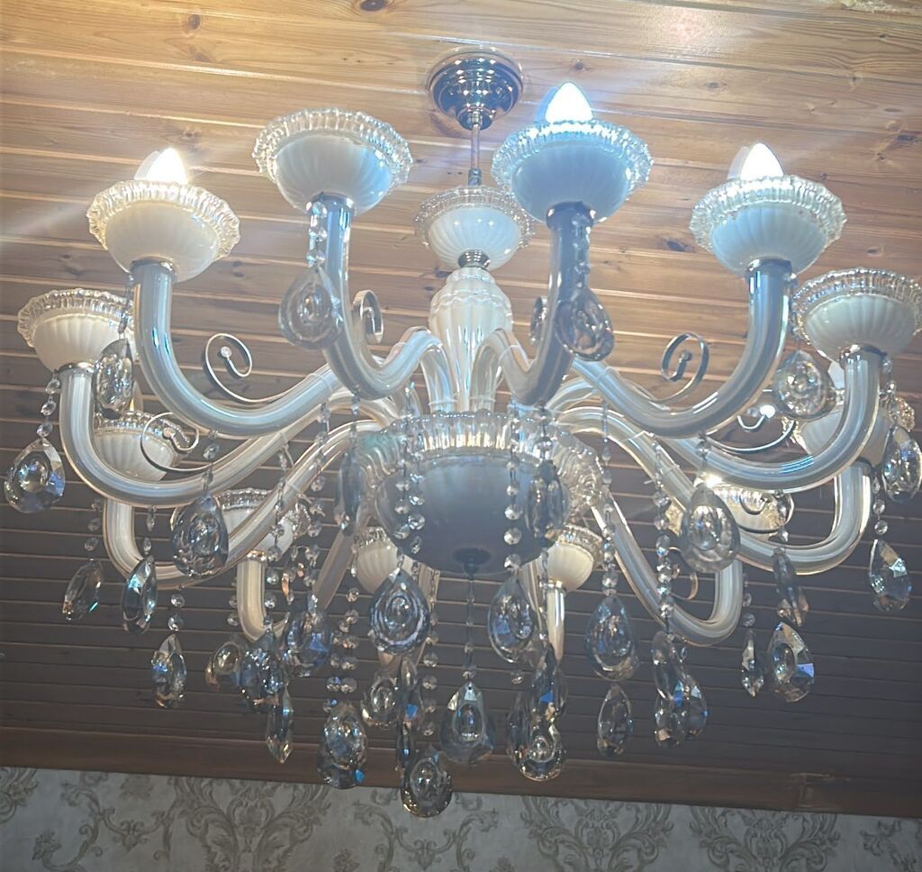Çılçıraq, 10 və daha çox lampa, Şüşə — İşıqlandırma, Digah