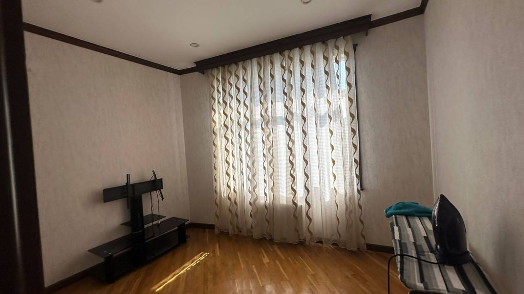 İcarəyə verilir 5 otaqlı yeni tikili 240 m² — Mənzil, Bakı (11)