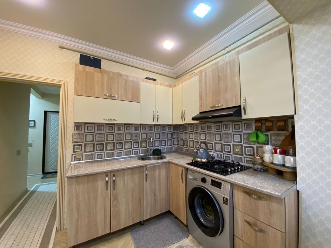 Satılır 2 otaqlı köhnə tikili 75 m² — Mənzil, Bakı (5)