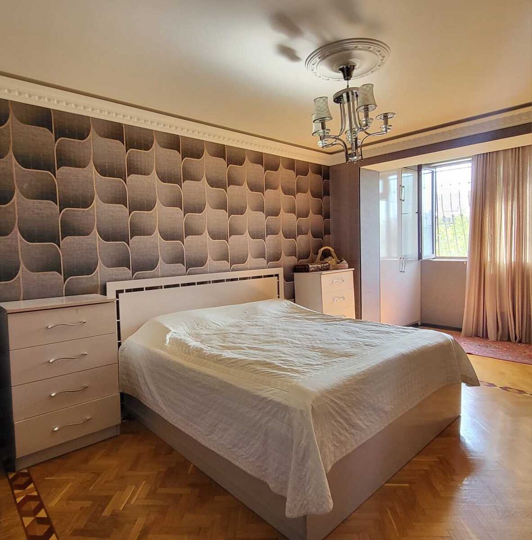 Satılır 4 otaqlı köhnə tikili 110 m² — Mənzil, Bakı (2)