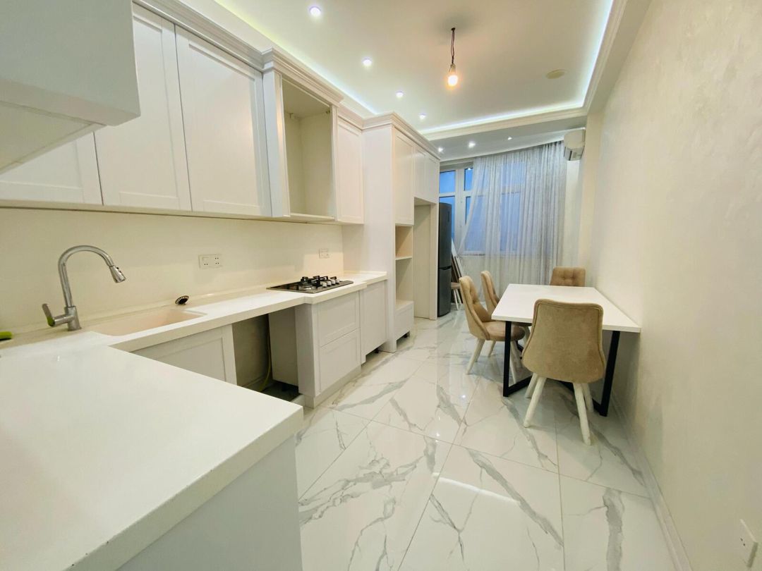 Satılır 3 otaqlı yeni tikili 130 m² — Mənzil, Bakı (9)