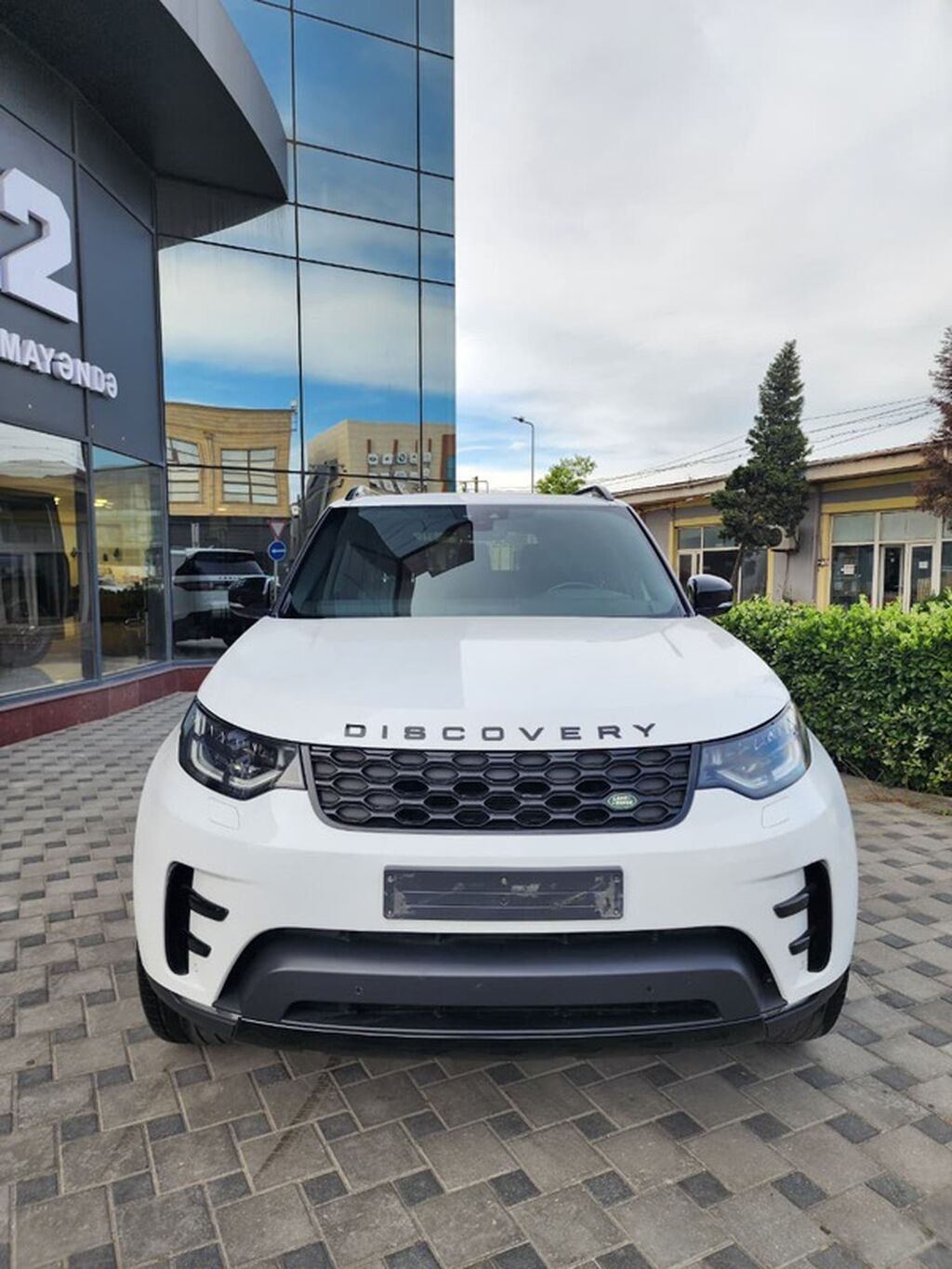 Land Rover Discovery – premium 7 yerlik SUV Xarici: - Ağ kuzov, qara — Avto, Bakı (4)