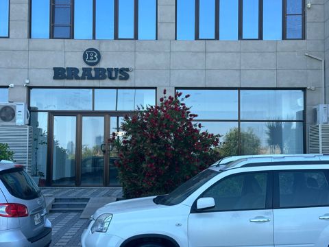 İcarəyə verilir obyekt 220 m² — Bakı