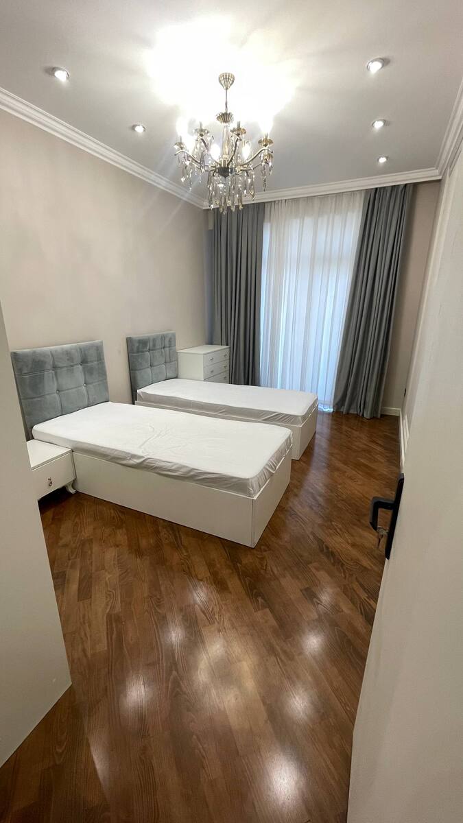 İcarəyə verilir 3 otaqlı yeni tikili 148 m² — Mənzil, Bakı (10)