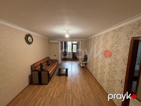 Satılır 2 otaqlı köhnə tikili 50 m²