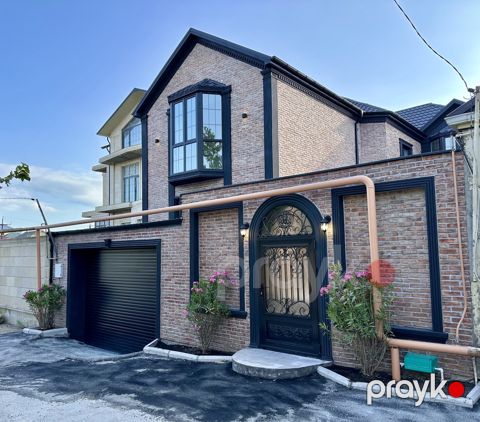 Satılır 5 otaqlı həyət evi/bağ evi 250 m²