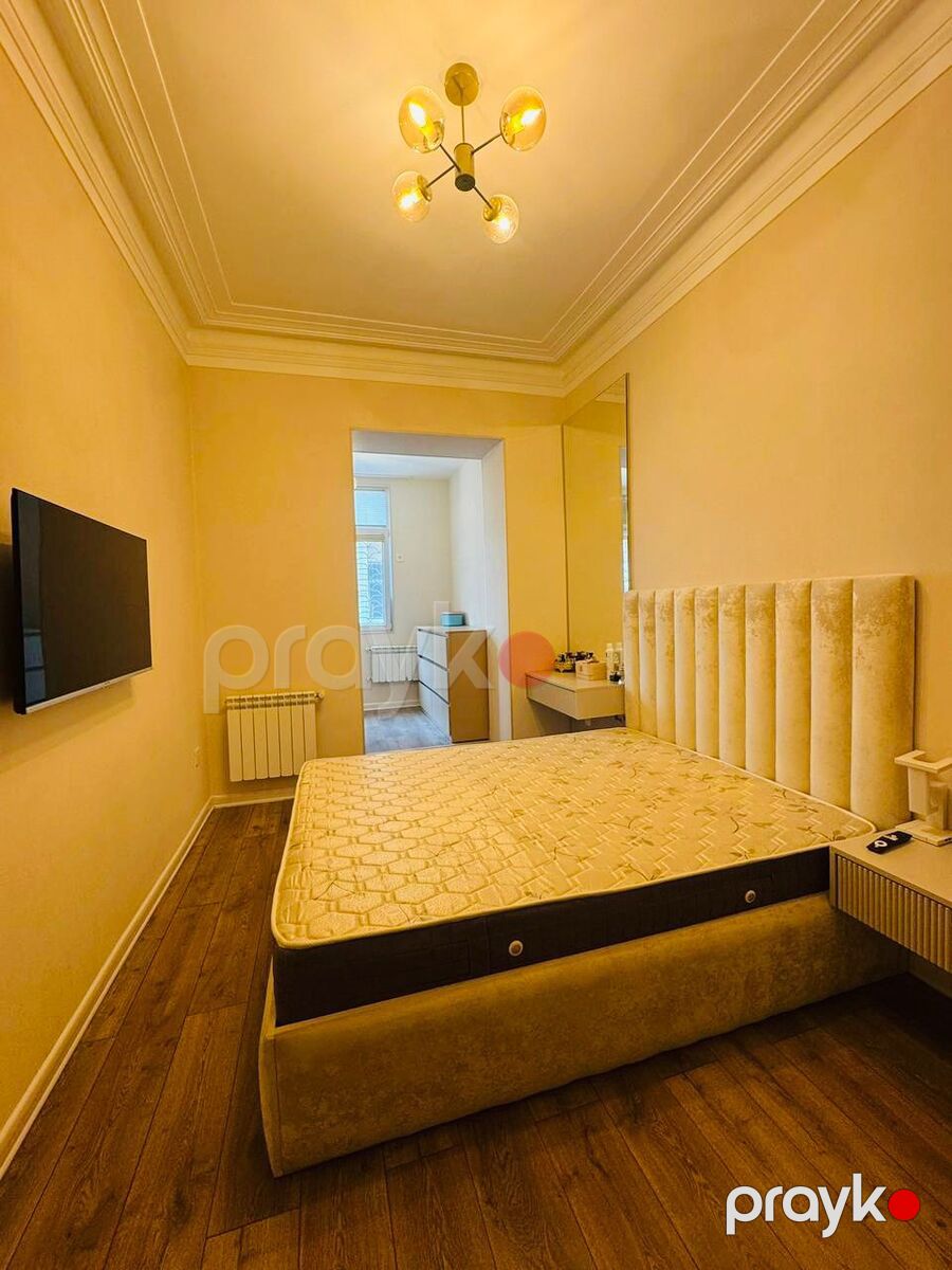 Satılır 2 otaqlı köhnə tikili 65 m² — Mənzil, Bakı (5)