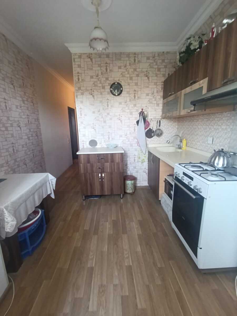Satılır 5 otaqlı köhnə tikili 120 m² — Mənzil, Bakı (3)
