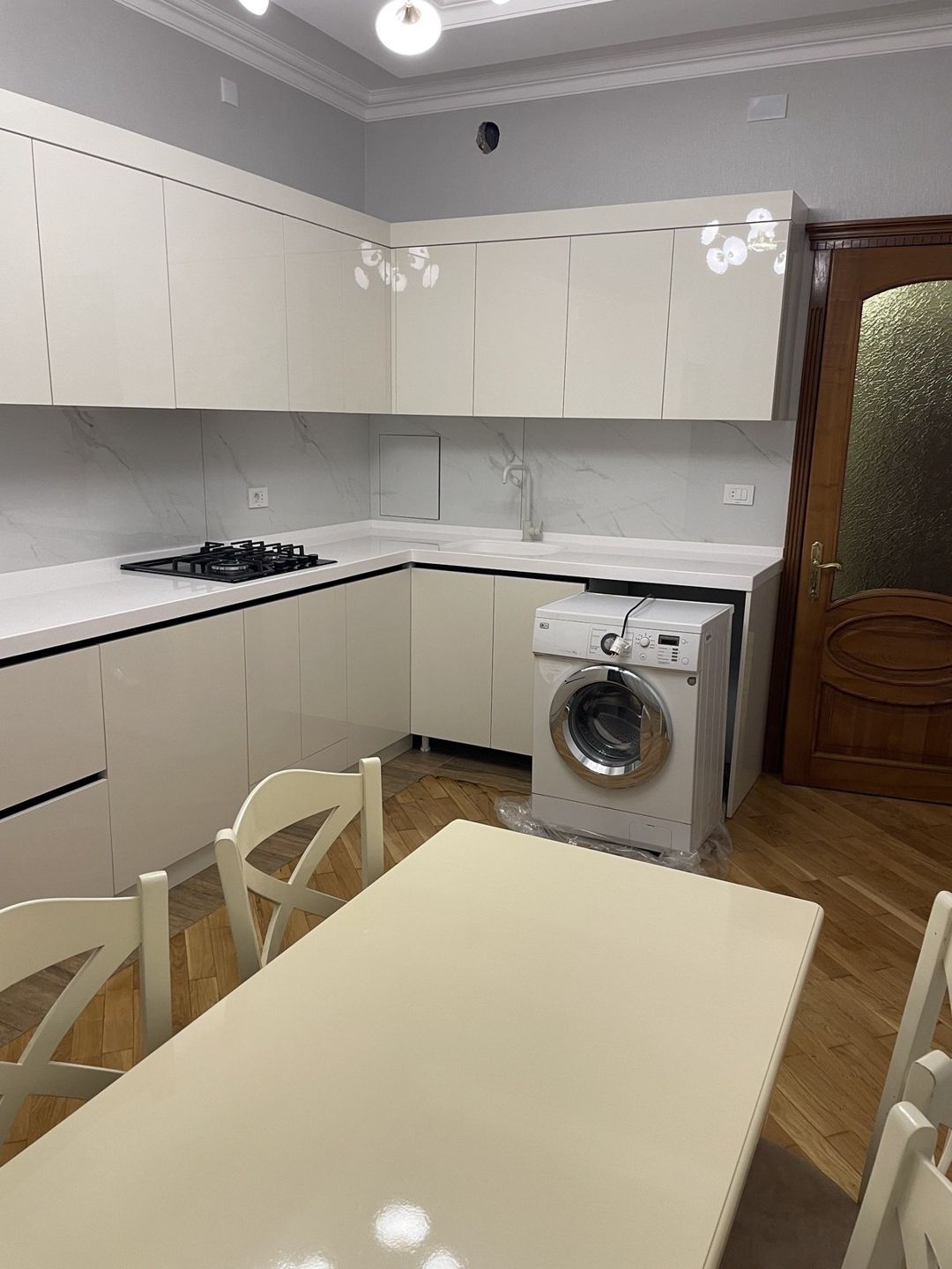 İcarəyə verilir 2 otaqlı yeni tikili 91 m² — Mənzil, Bakı (10)