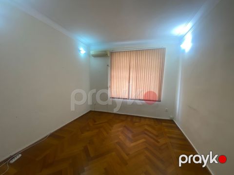 Satılır 3 otaqlı köhnə tikili 105 m²