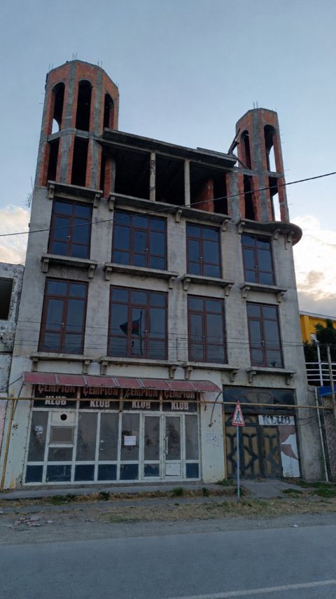 Satılır obyekt 1200 m² — Xaçmaz