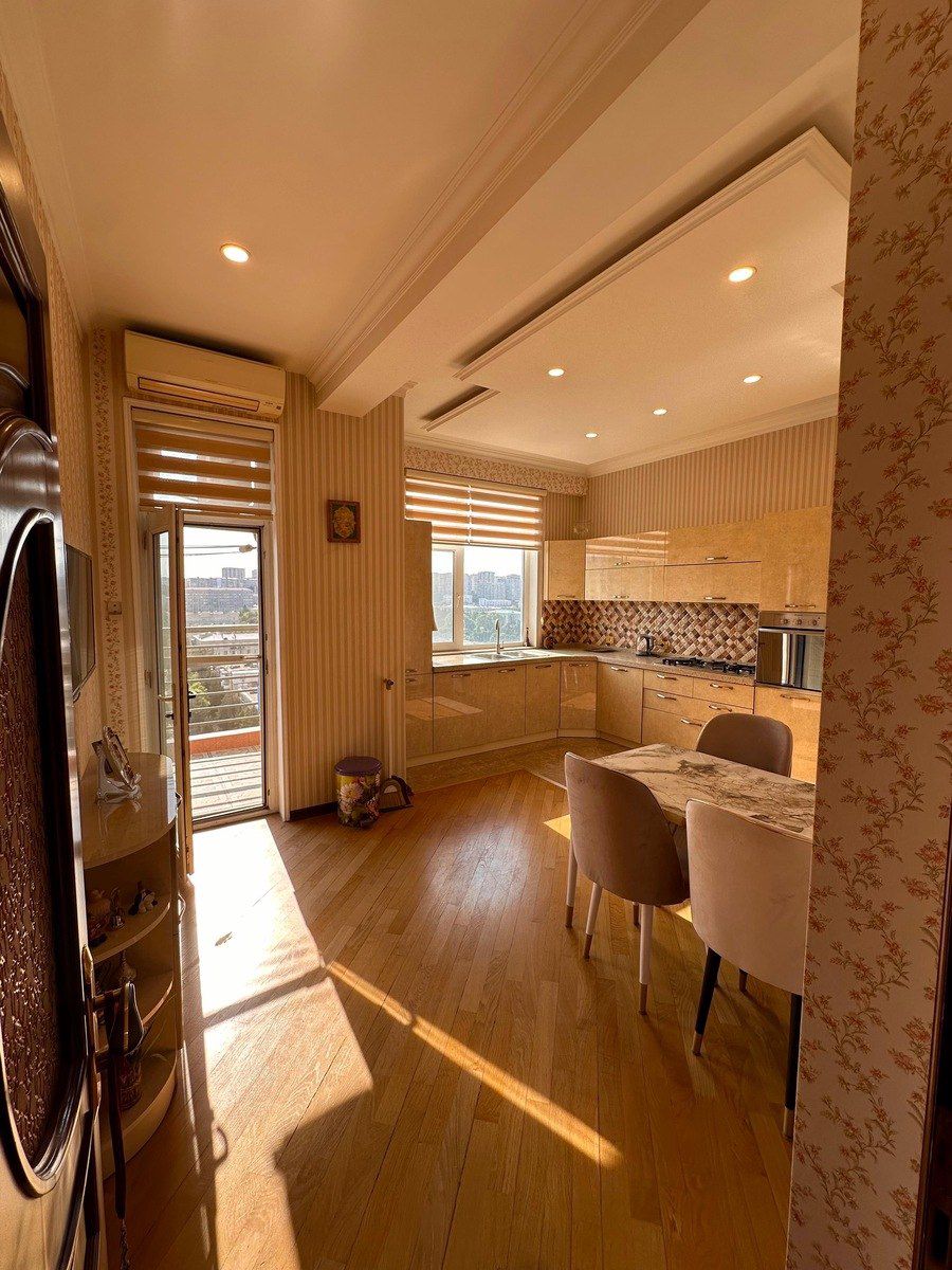 Satılır 4 otaqlı yeni tikili 165 m² — Mənzil, Bakı (8)