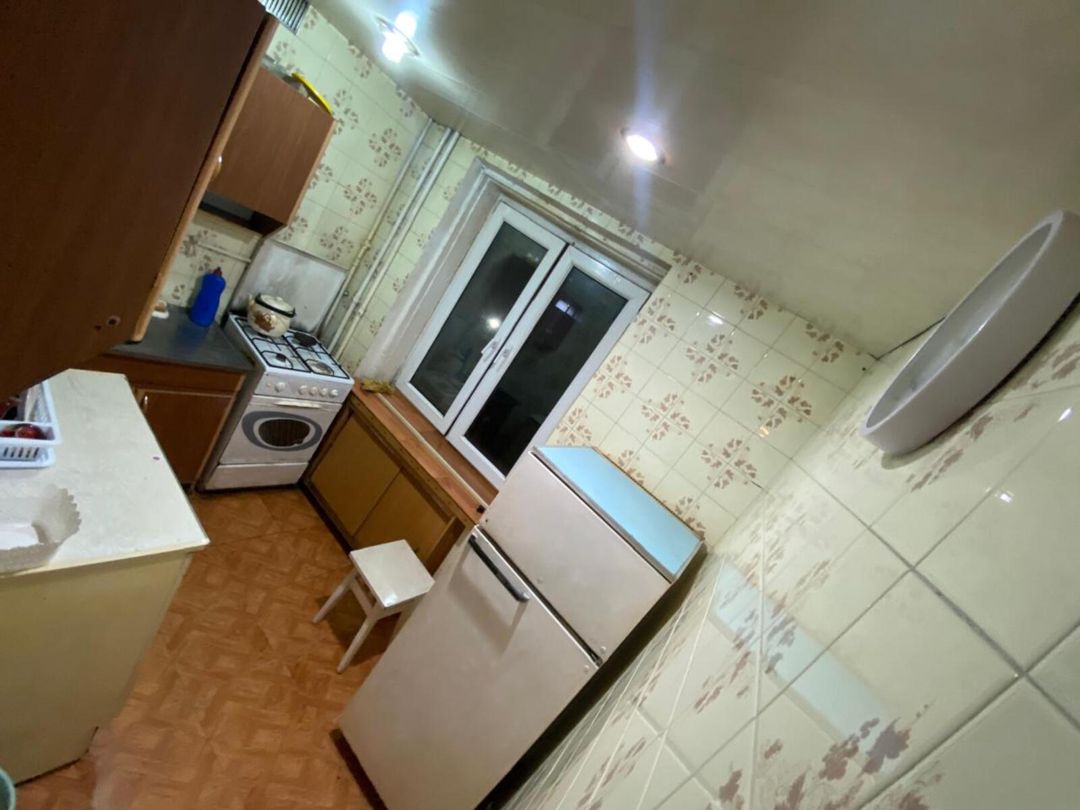 İcarəyə verilir 3 otaqlı köhnə tikili 85 m² — Mənzil, Bakı (2)