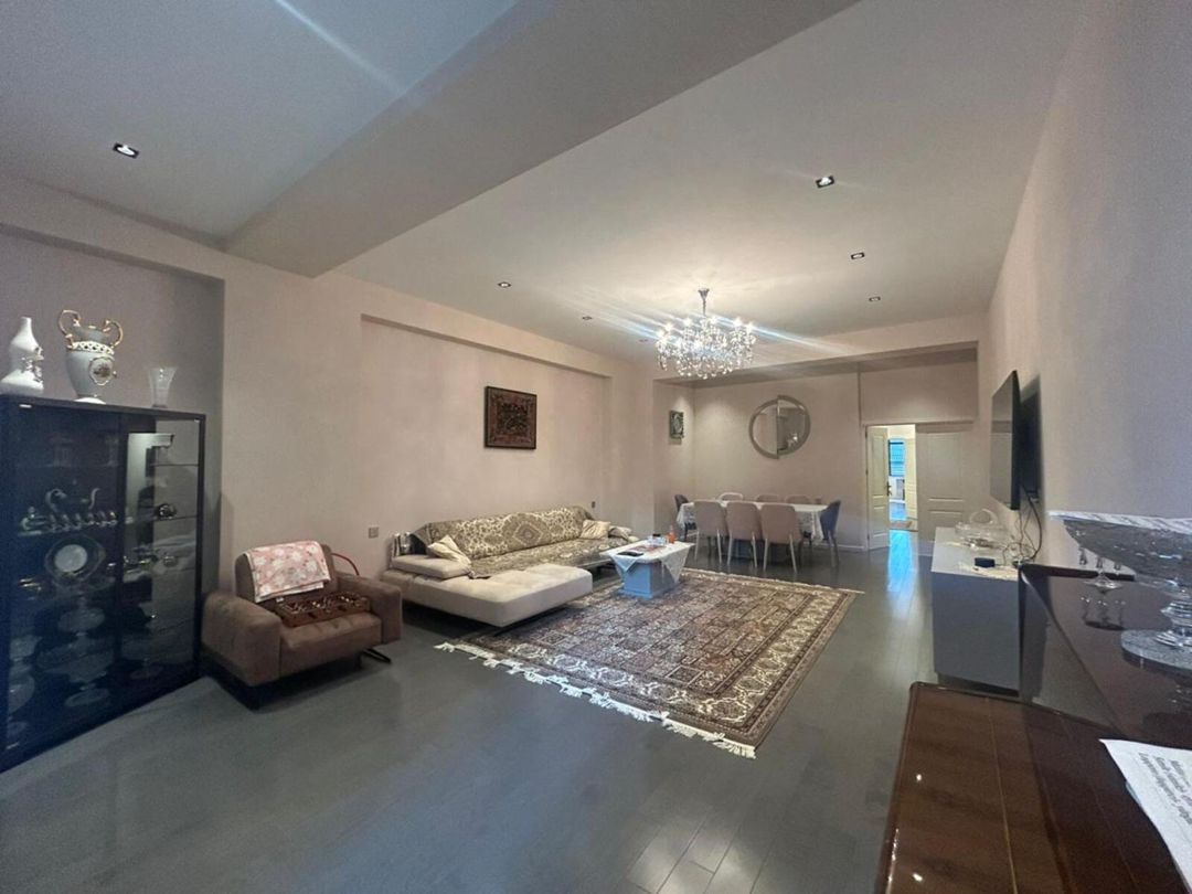 Satılır 4 otaqlı yeni tikili 202 m² — Mənzil, Bakı (9)