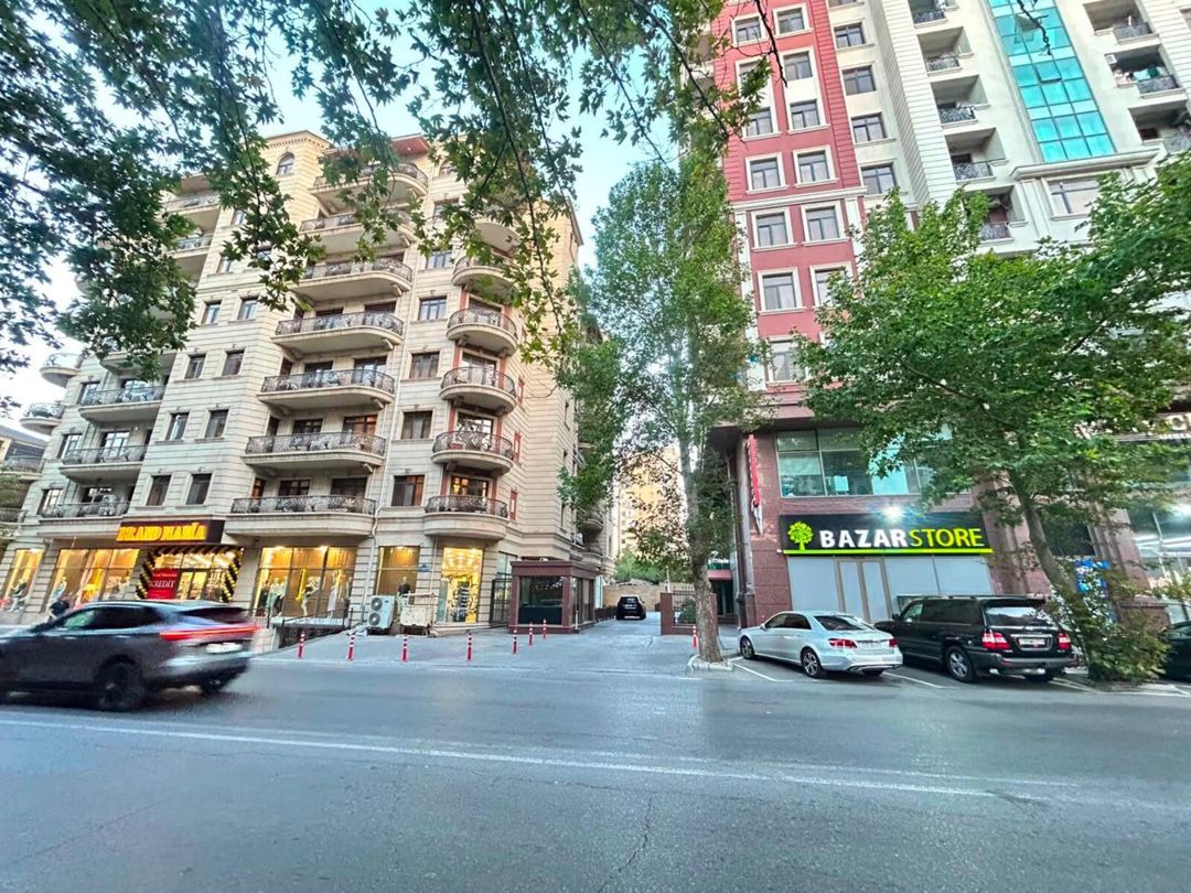 Satılır 5 otaqlı yeni tikili 210 m² — Mənzil, Bakı
