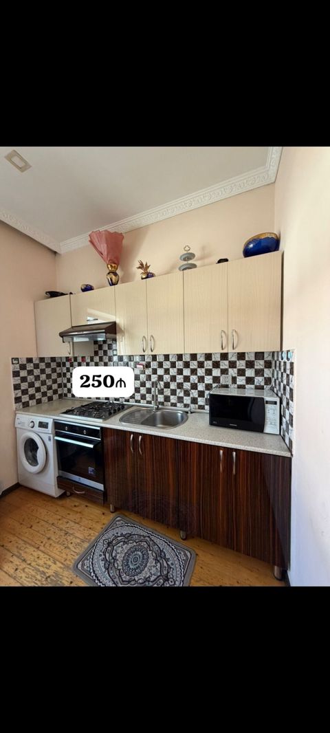 Mətbəx mebeli 250₼. Ölçü 2.65. Üzərində qaz moyka aspirator — Bakı