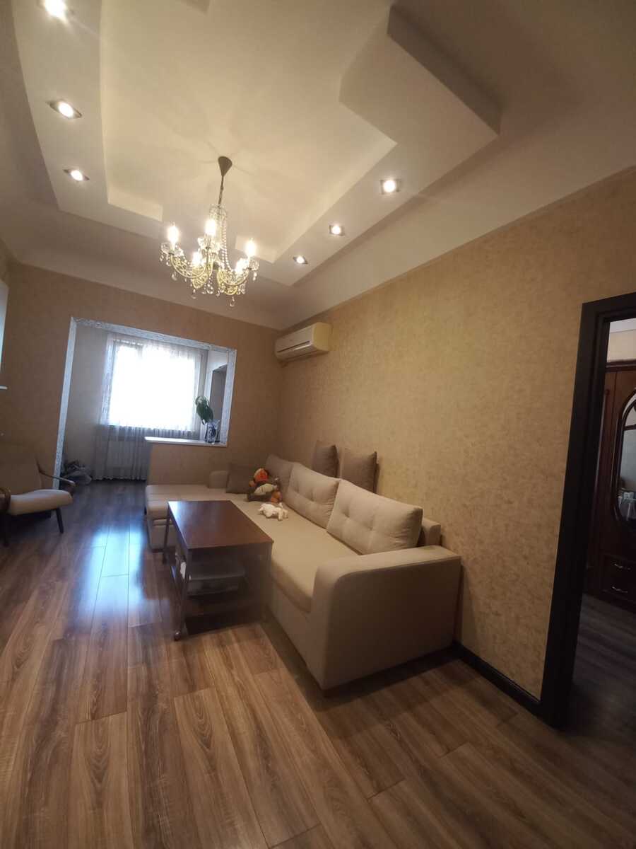 Satılır 4 otaqlı köhnə tikili 85 m² — Mənzil, Bakı (3)
