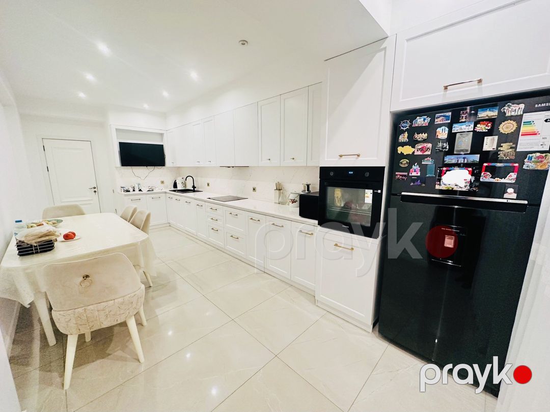 Satılır 4 otaqlı yeni tikili 210 m² — Mənzil, Bakı (9)
